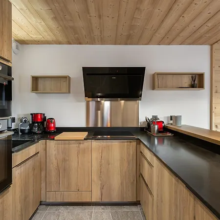 Famillial T4 A Moriond, 8 Pers, A 100 M Des Pistes Avec Parking, Terrasse Et Wifi - Fr-1-563-45 クールシュヴェル